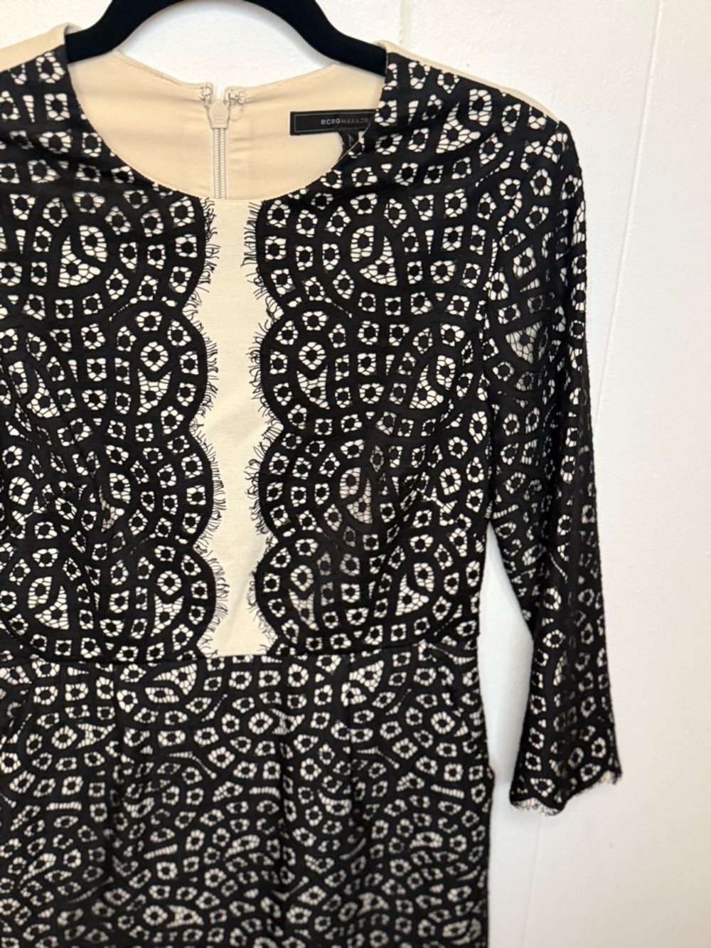 BCBGMaxAzria Black/ Cream Long Sleeve Lace Mini Dress. Body Con. Wedding Guest-6